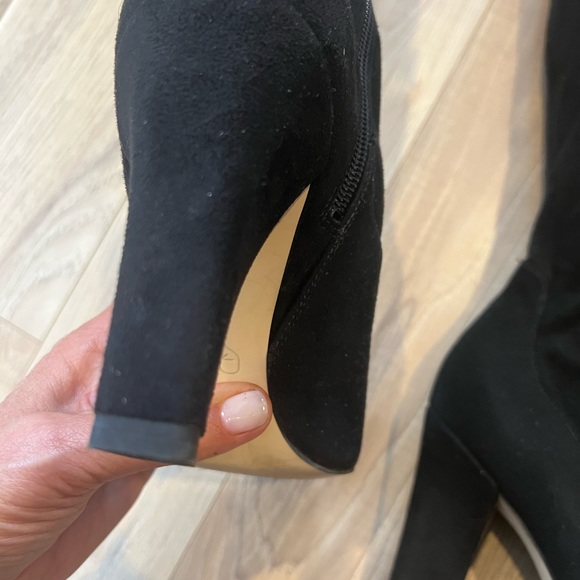 Ivanka Trump over the knee boots. Size 7 - Picture 4 of 6